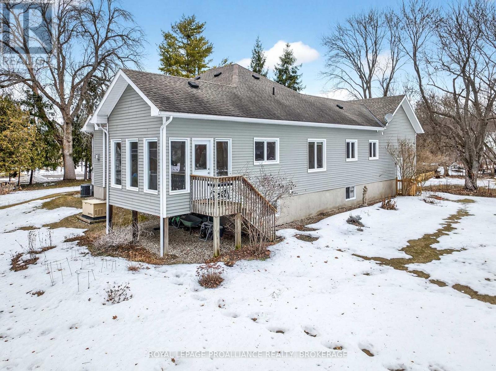 25 George Street E, Westport, Ontario  K0G 1X0 - Photo 46 - X12892940