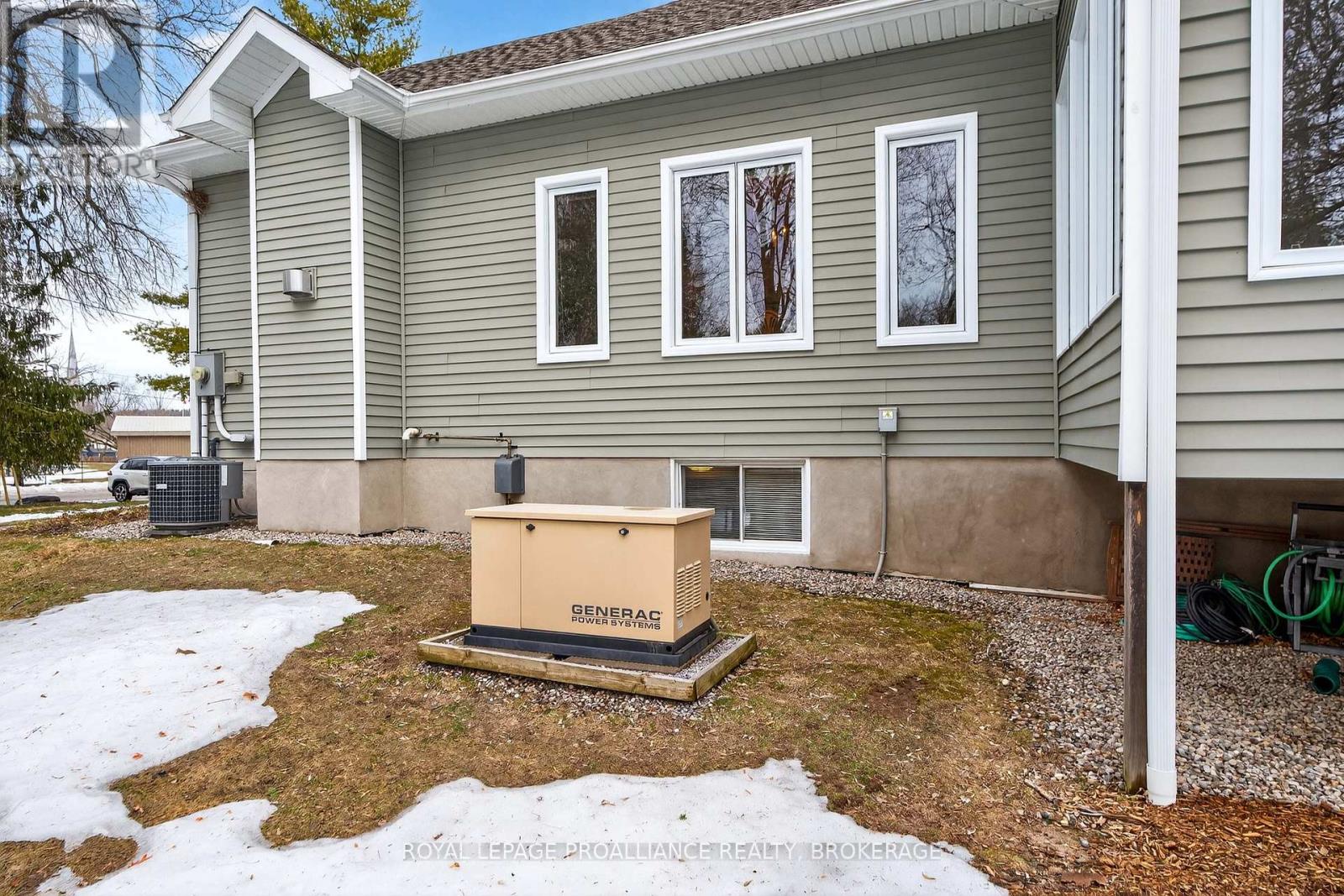 25 George Street E, Westport, Ontario  K0G 1X0 - Photo 48 - X12892940