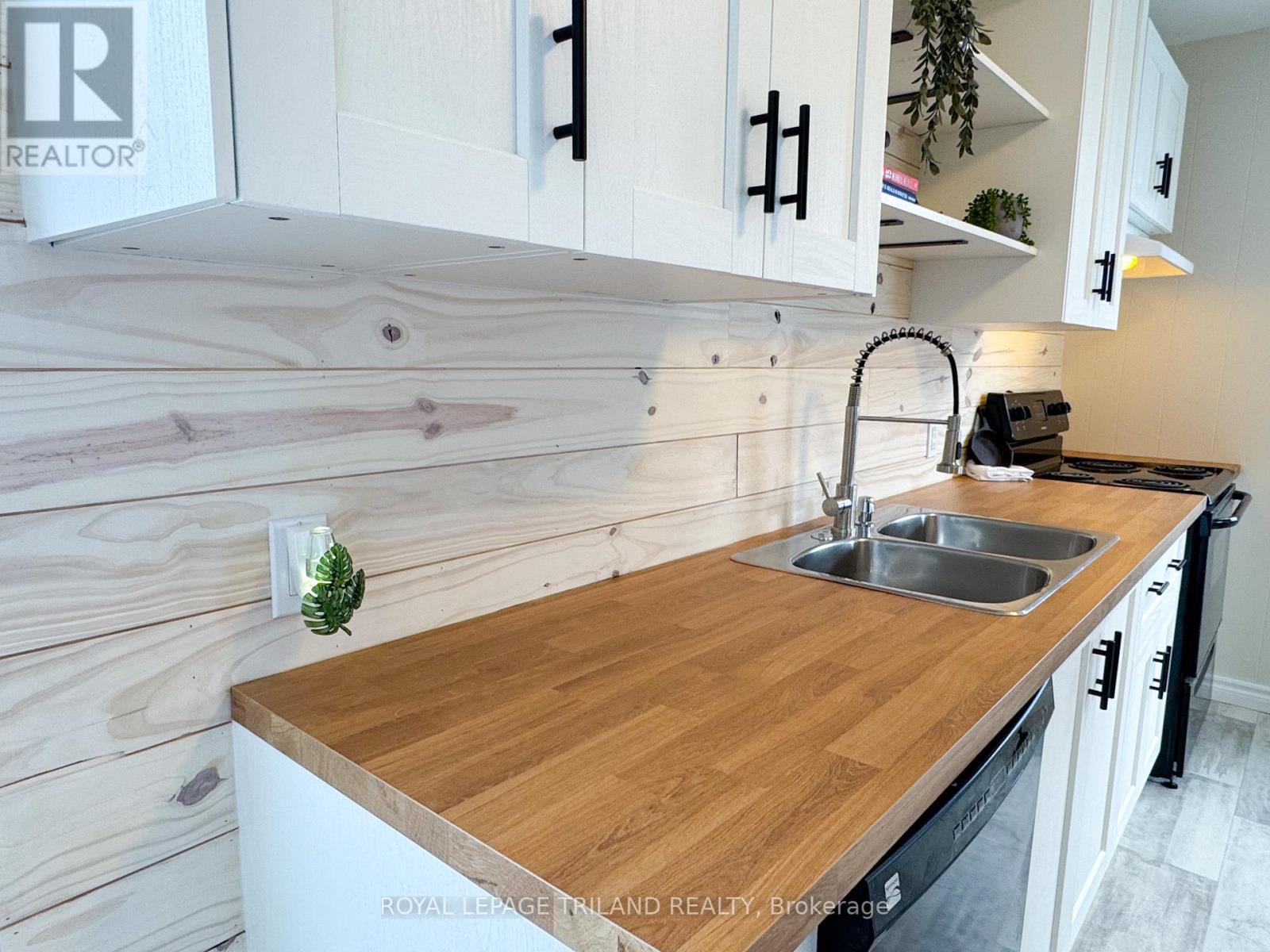 Main - 42 Erie Street, St. Thomas, Ontario  N5R 2M7 - Photo 24 - X12892942