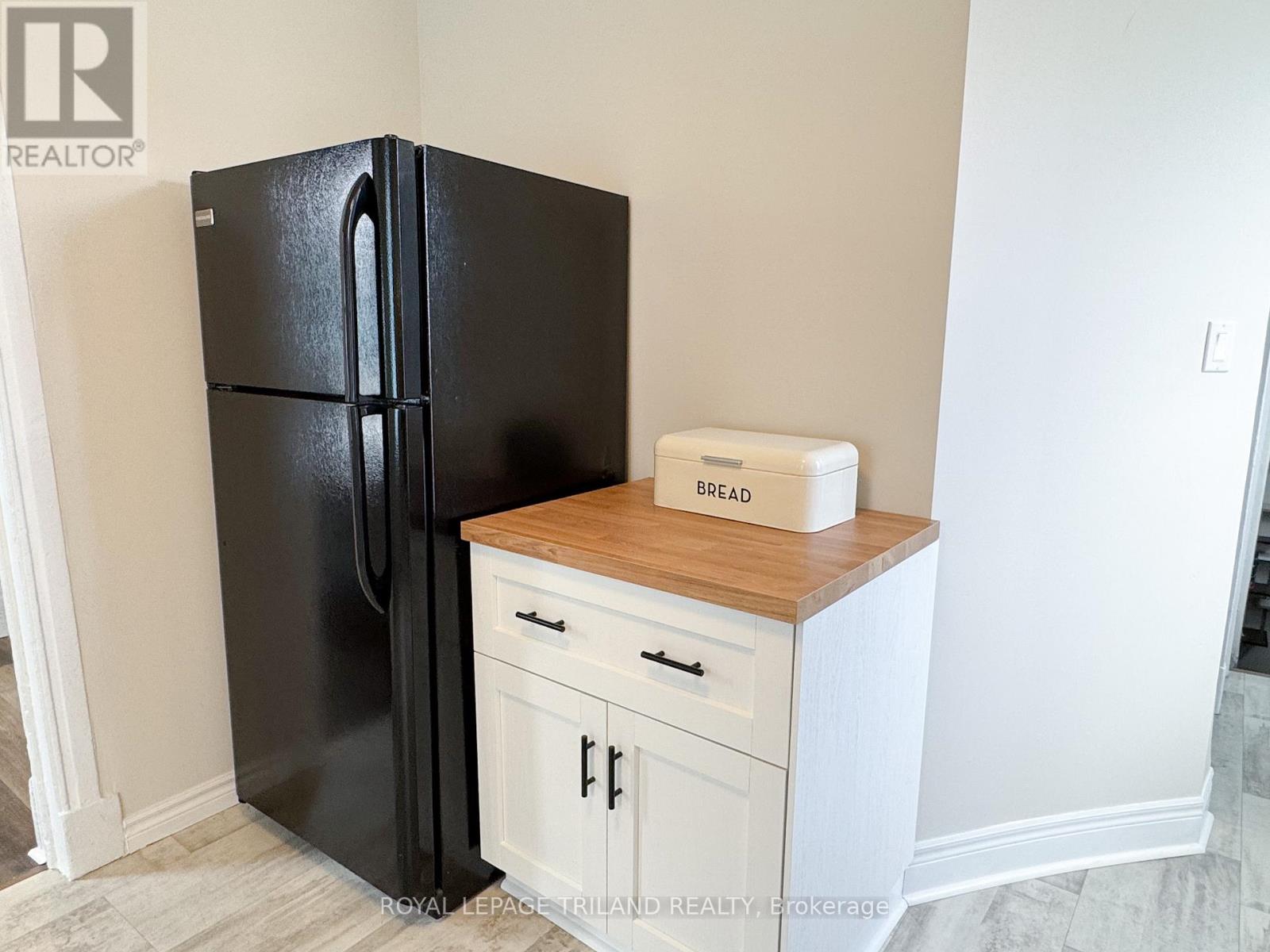 Main - 42 Erie Street, St. Thomas, Ontario  N5R 2M7 - Photo 25 - X12892942