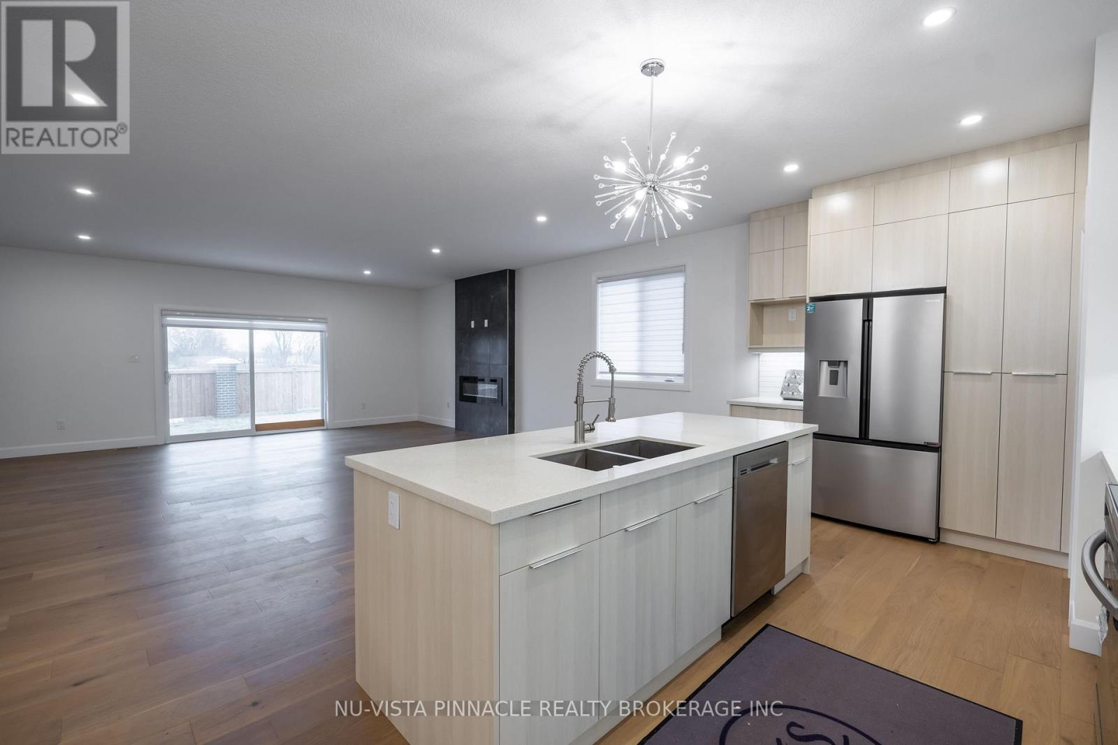 280 Stathis Boulevard, Sarnia, Ontario  N7S 0G7 - Photo 11 - X12893052