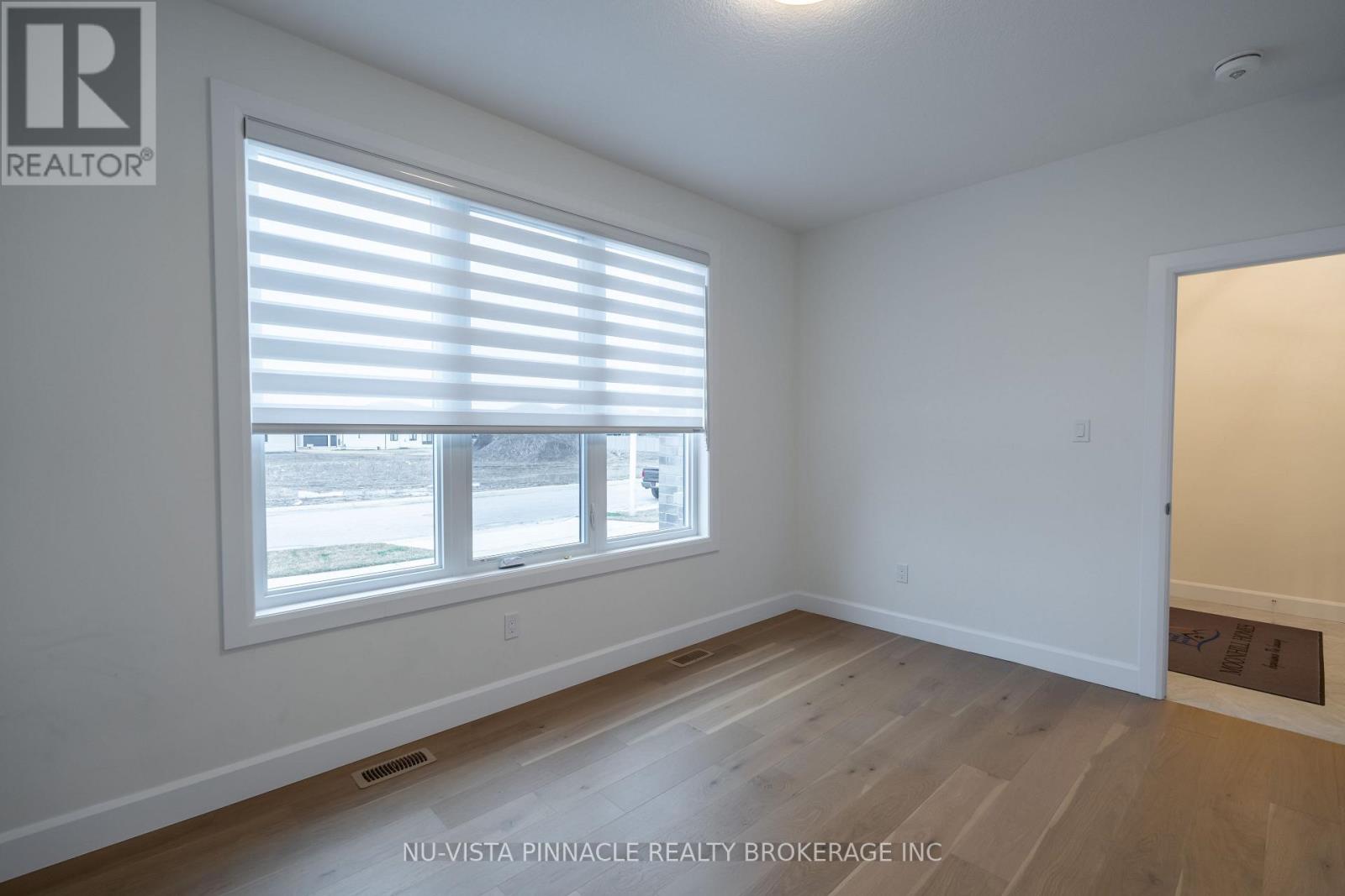280 Stathis Boulevard, Sarnia, Ontario  N7S 0G7 - Photo 18 - X12893052