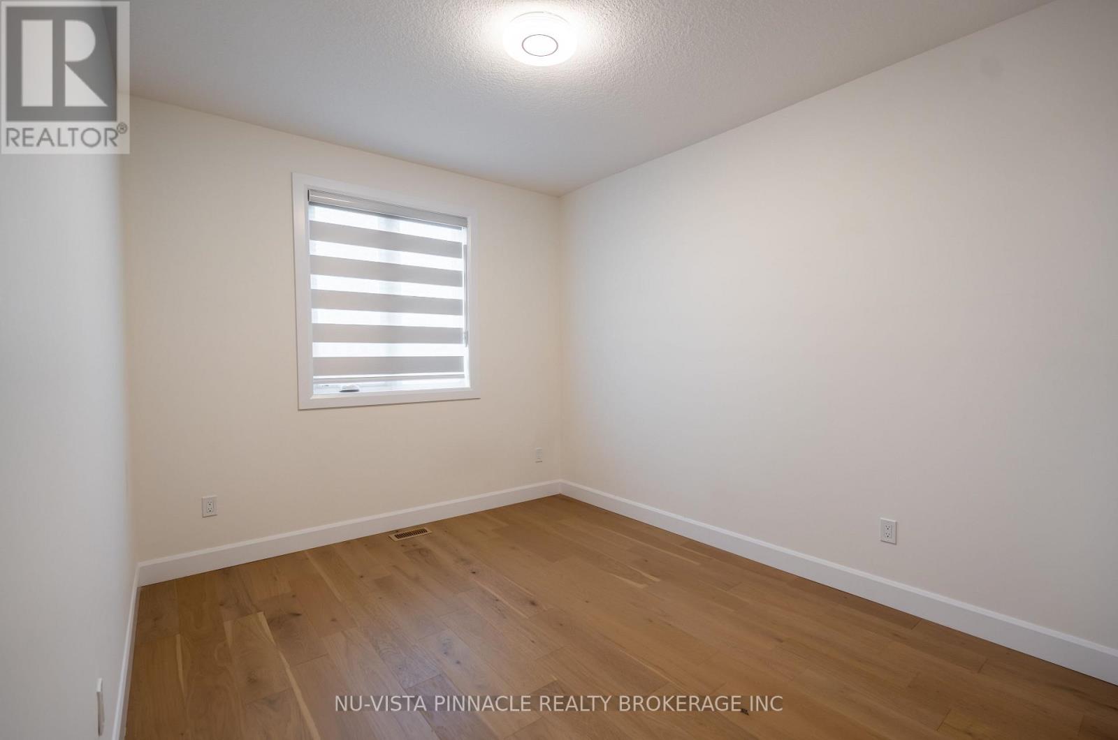 280 Stathis Boulevard, Sarnia, Ontario  N7S 0G7 - Photo 24 - X12893052