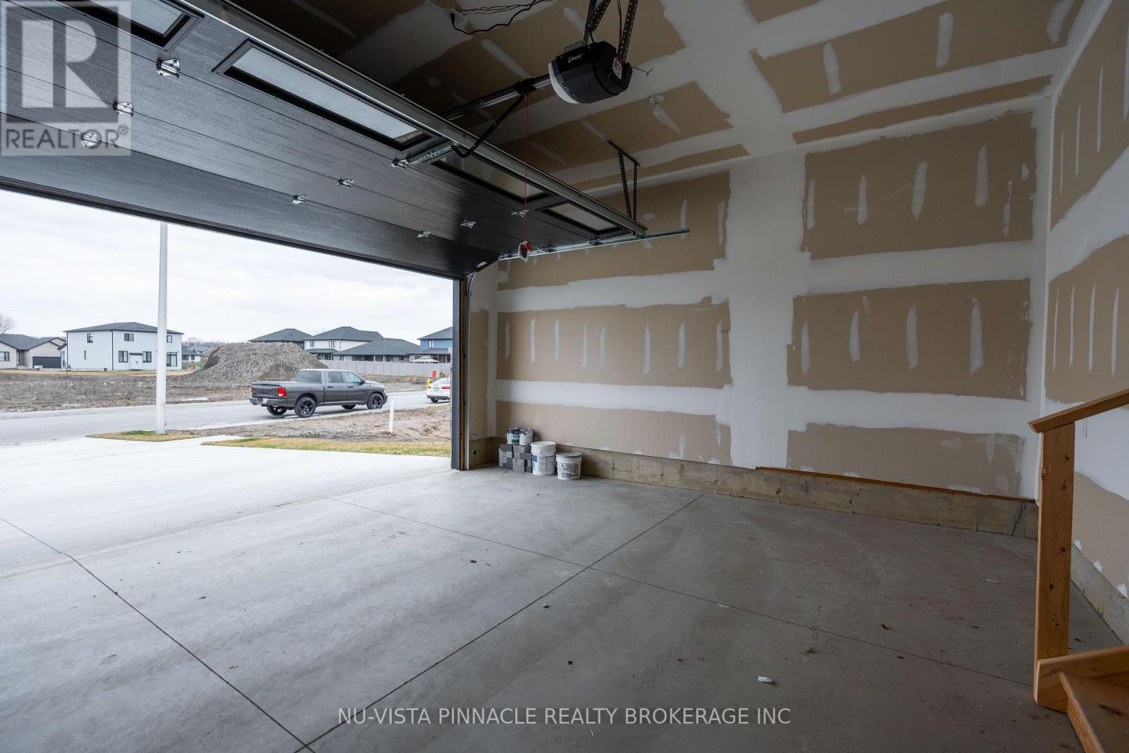 280 Stathis Boulevard, Sarnia, Ontario  N7S 0G7 - Photo 28 - X12893052