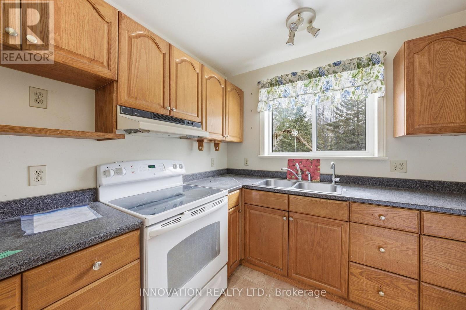 723 Country Street, Mississippi Mills, Ontario  K0A 1A0 - Photo 8 - X12892974