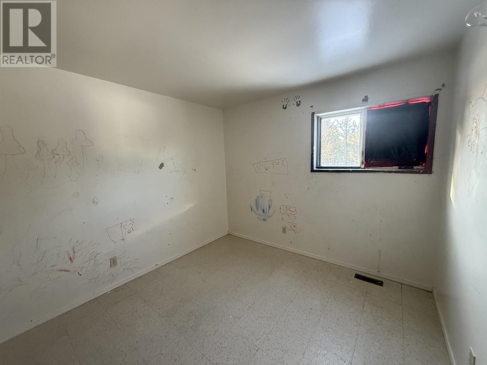 14 Superior Ave, Ignace, Ontario  P0T 1T0 - Photo 7 - TB2600367