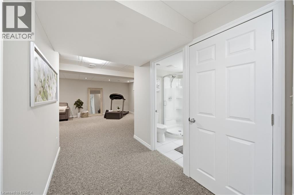 309 Featherstone Crescent, Kitchener, Ontario  N2R 1Z4 - Photo 23 - 40811189