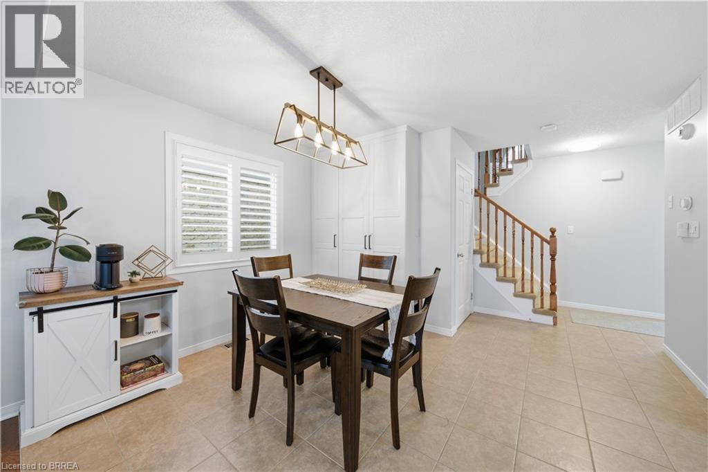 309 Featherstone Crescent, Kitchener, Ontario  N2R 1Z4 - Photo 6 - 40811189