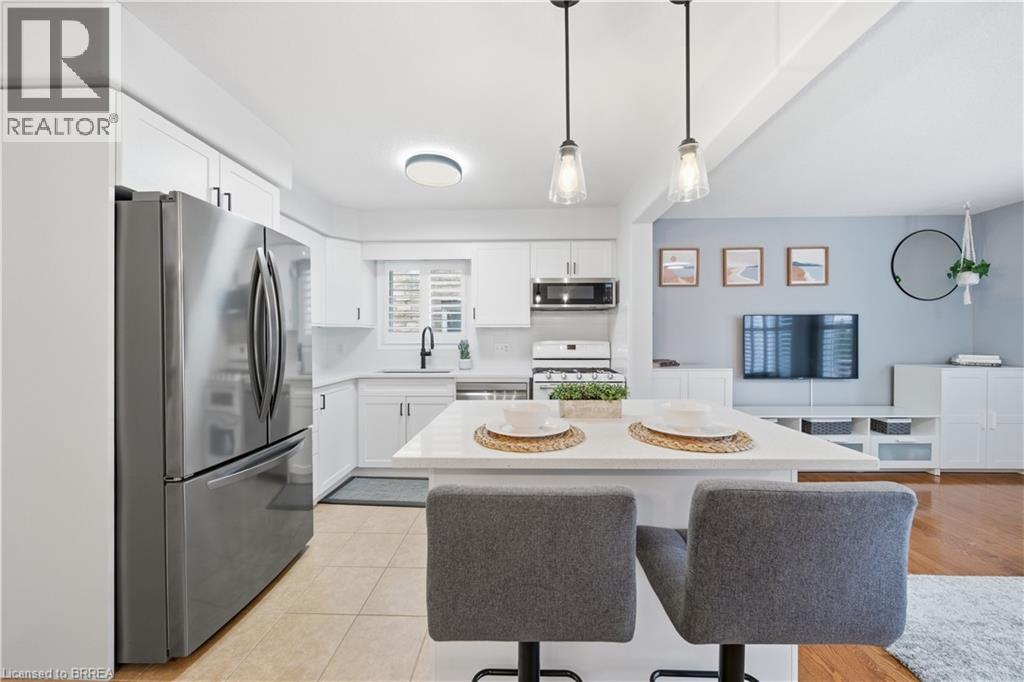 309 Featherstone Crescent, Kitchener, Ontario  N2R 1Z4 - Photo 8 - 40811189