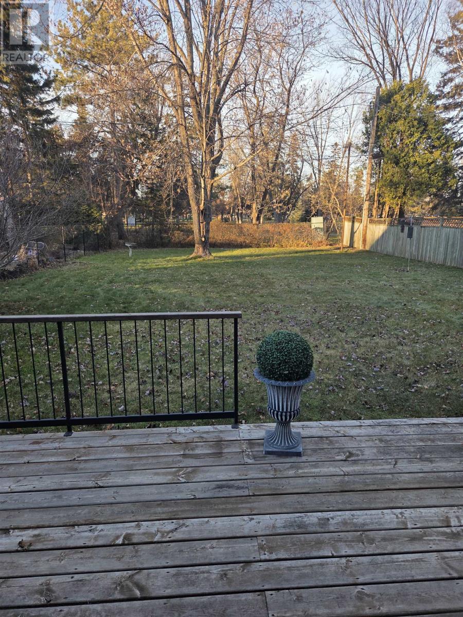 1729 Mcgregor Ave, Thunder Bay, Ontario  P7E 5E9 - Photo 46 - TB2600401