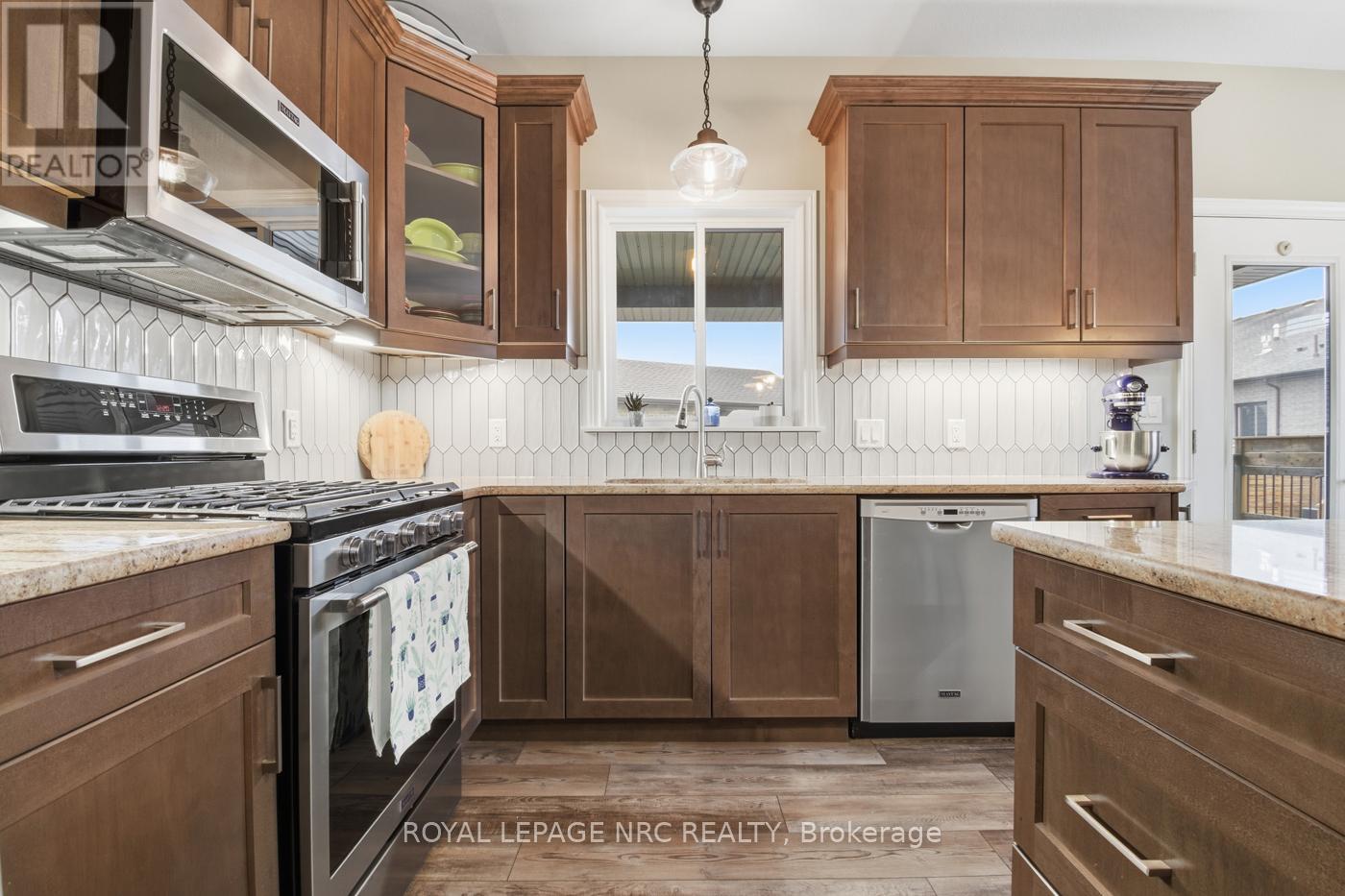 67 Hickory Court, Port Colborne, Ontario  L3K 0B2 - Photo 5 - X12893122