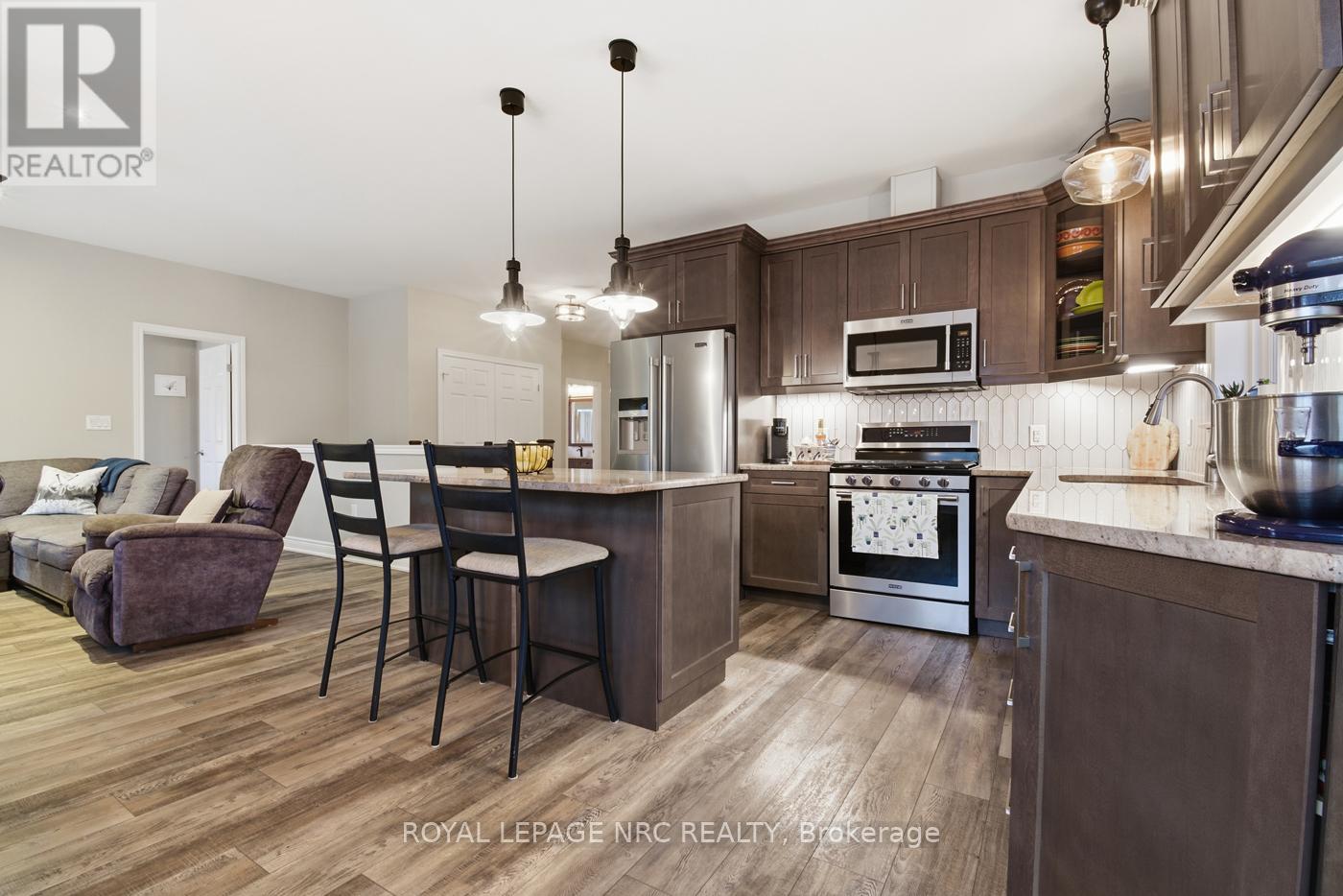 67 Hickory Court, Port Colborne, Ontario  L3K 0B2 - Photo 6 - X12893122