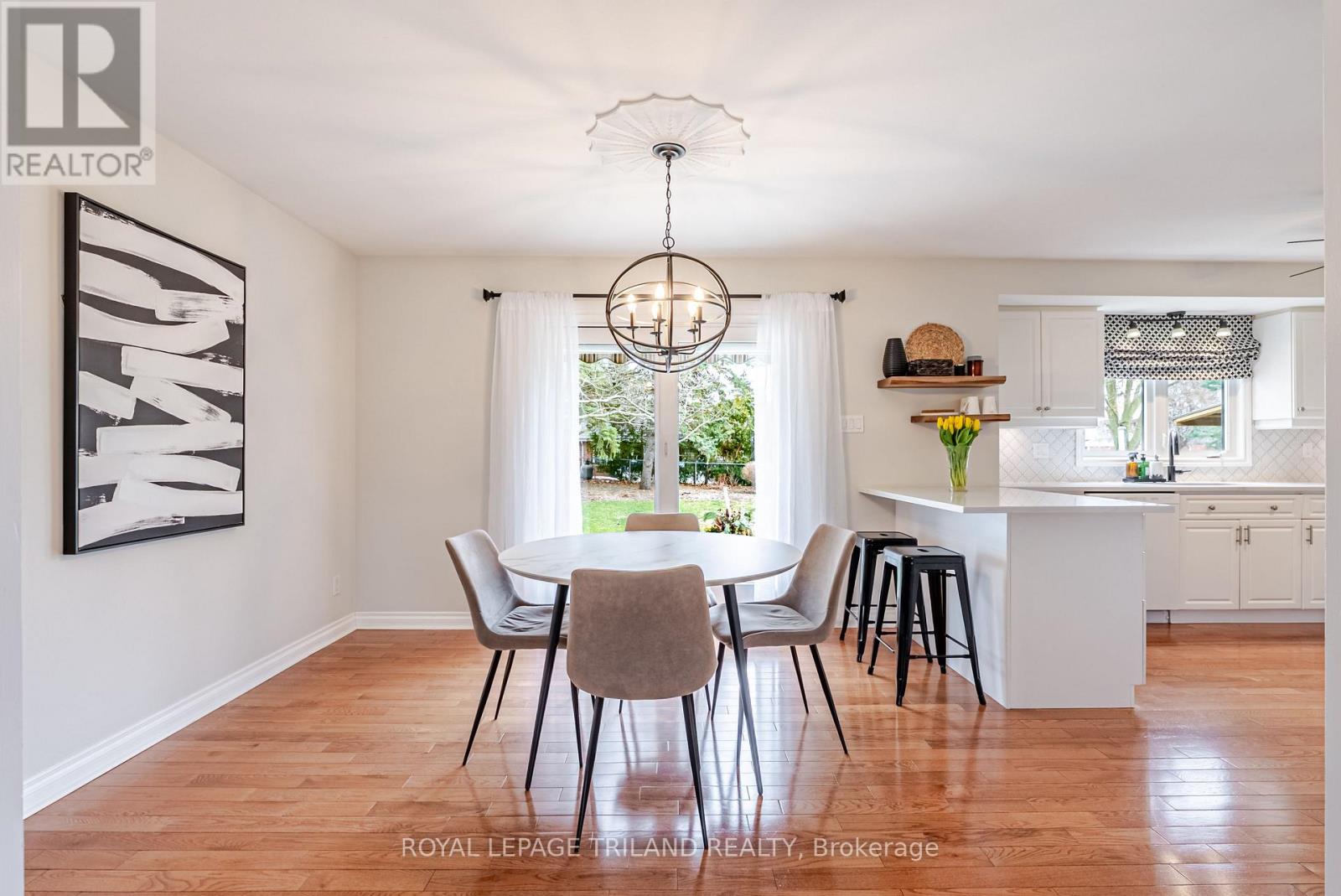 188 Canterbury Drive, Thames Centre (Dorchester), Ontario  N0L 1G3 - Photo 11 - X12891866