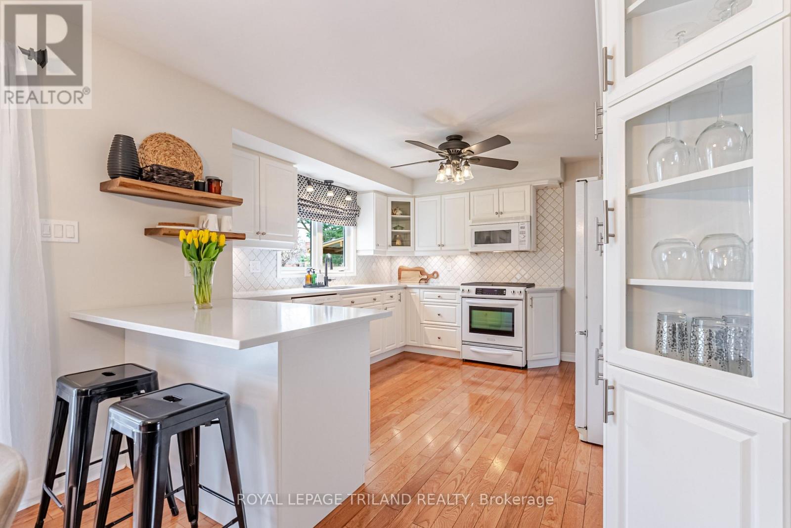 188 Canterbury Drive, Thames Centre (Dorchester), Ontario  N0L 1G3 - Photo 13 - X12891866