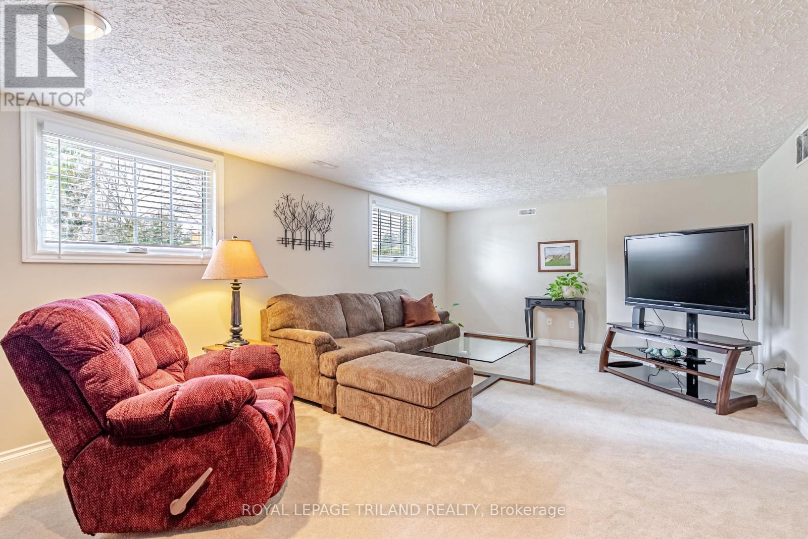 188 Canterbury Drive, Thames Centre (Dorchester), Ontario  N0L 1G3 - Photo 31 - X12891866
