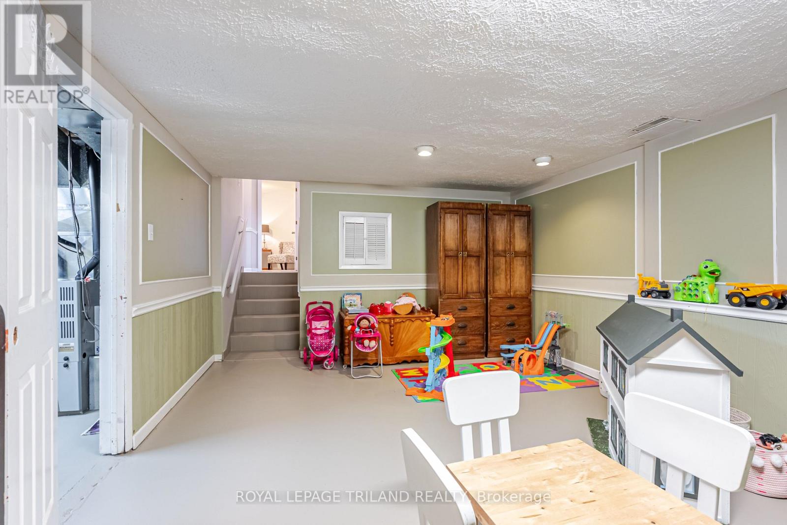 188 Canterbury Drive, Thames Centre (Dorchester), Ontario  N0L 1G3 - Photo 32 - X12891866