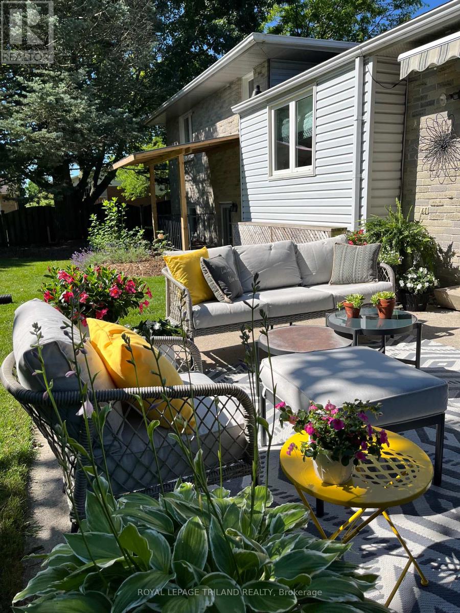 188 Canterbury Drive, Thames Centre (Dorchester), Ontario  N0L 1G3 - Photo 36 - X12891866