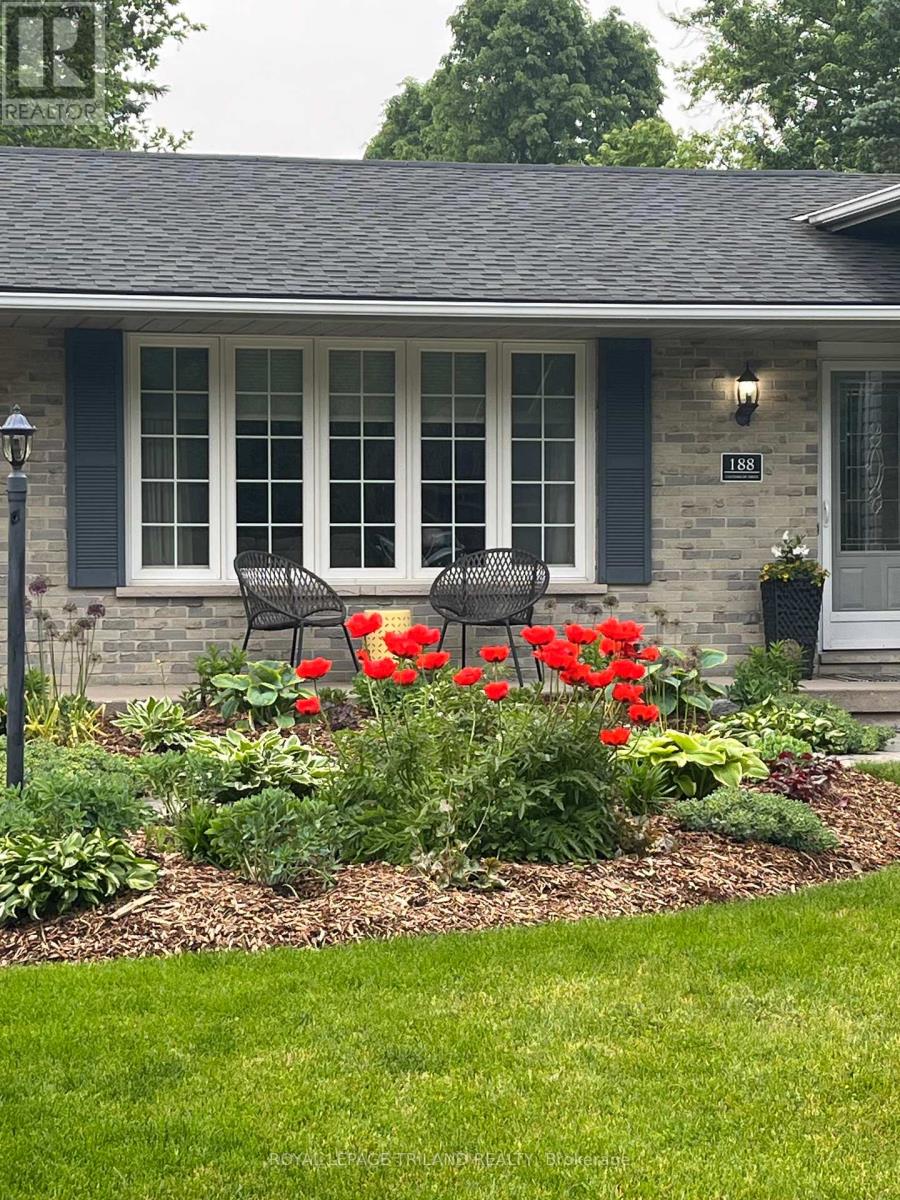 188 Canterbury Drive, Thames Centre (Dorchester), Ontario  N0L 1G3 - Photo 6 - X12891866