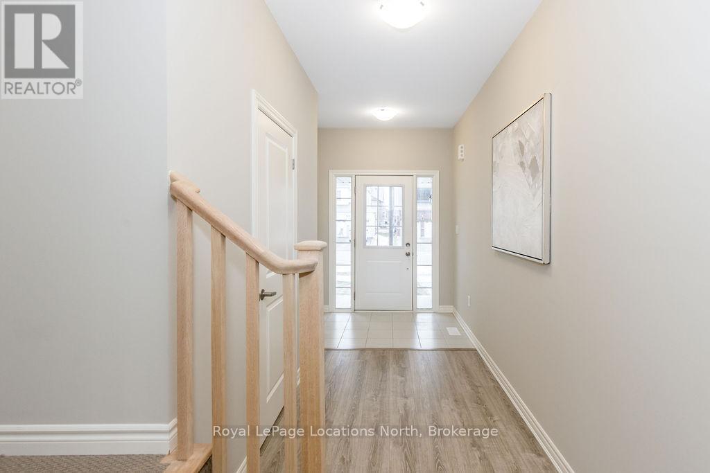 276 Springfield Crescent, Clearview, Ontario  L0M 1S0 - Photo 3 - S12893002