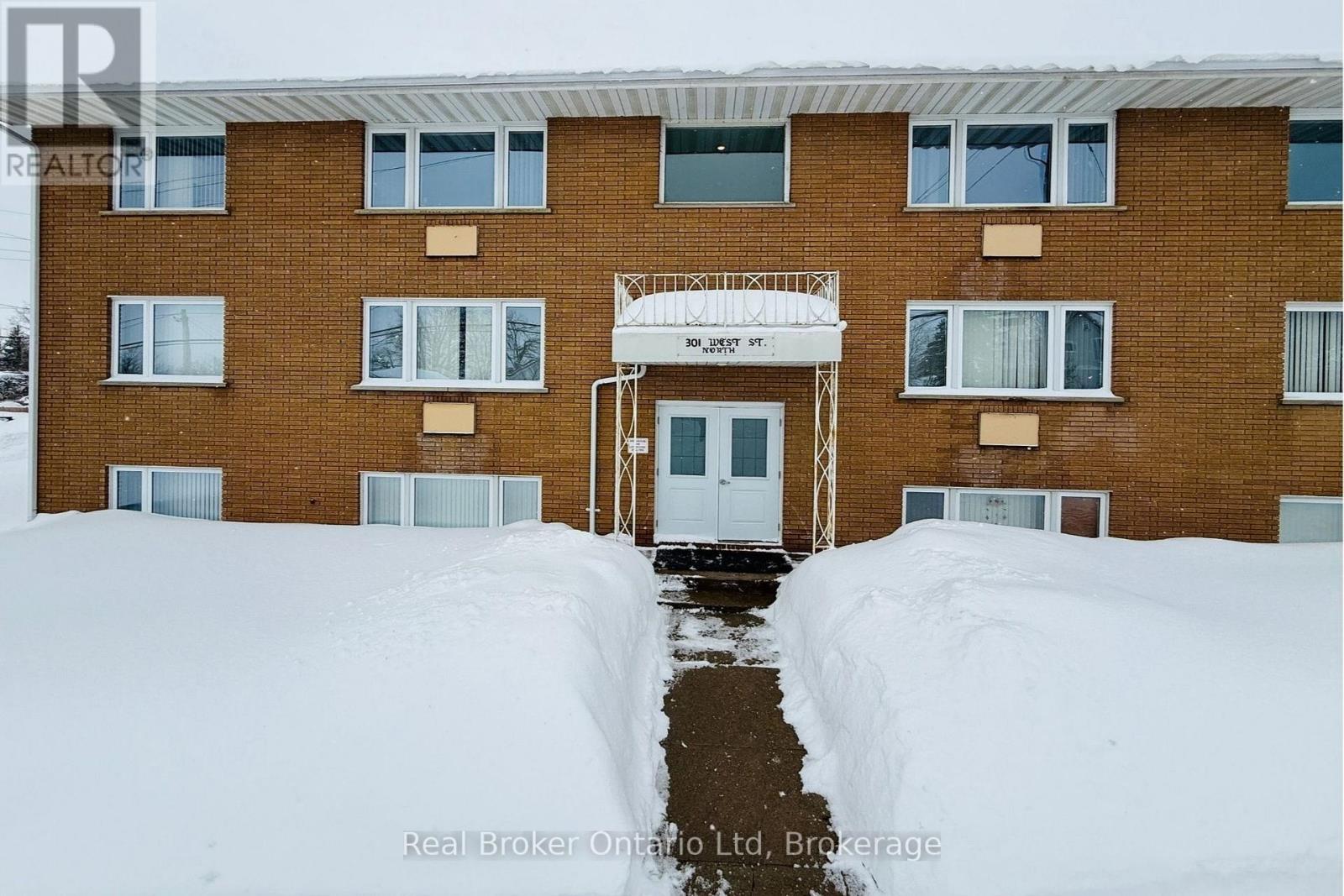 8 - 301 West Street N, Orillia, Ontario  L3V 5E1 - Photo 1 - S12893060
