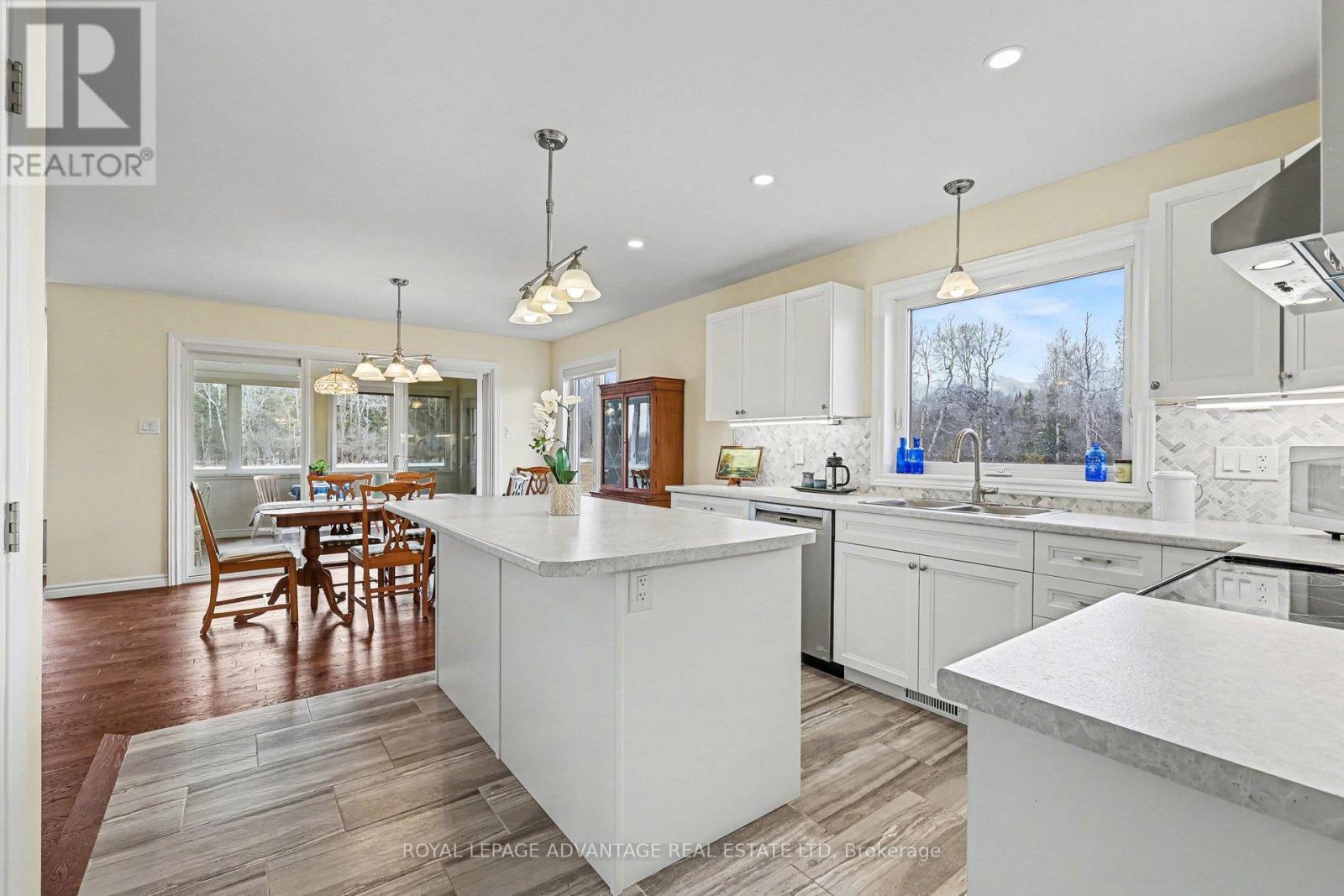 383 Menzies Munroe Side Road, Tay Valley, Ontario  K7H 3C9 - Photo 14 - X12893152