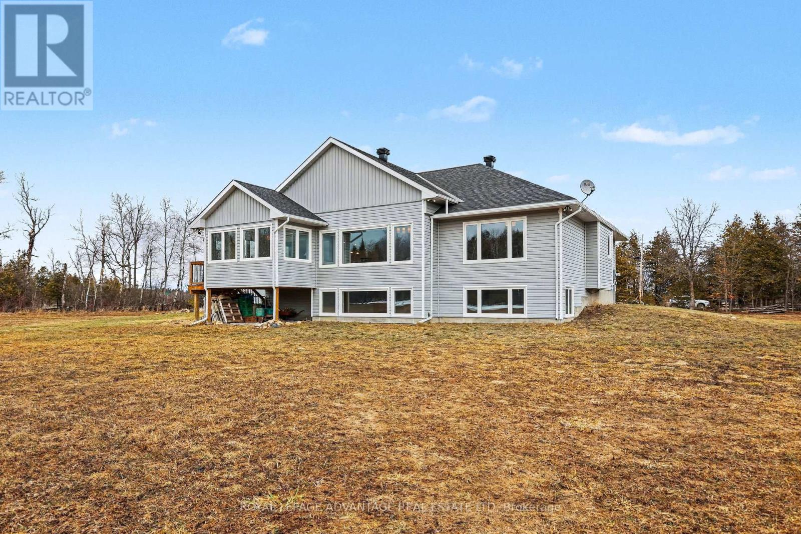 383 Menzies Munroe Side Road, Tay Valley, Ontario  K7H 3C9 - Photo 3 - X12893152