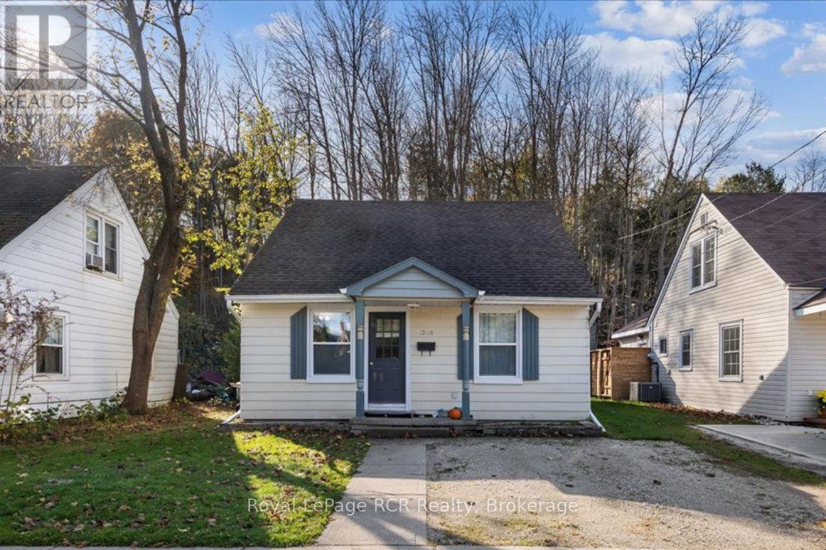 1368 6th Avenue W, Owen Sound, Ontario  N4K 5H4 - Photo 1 - X12892922