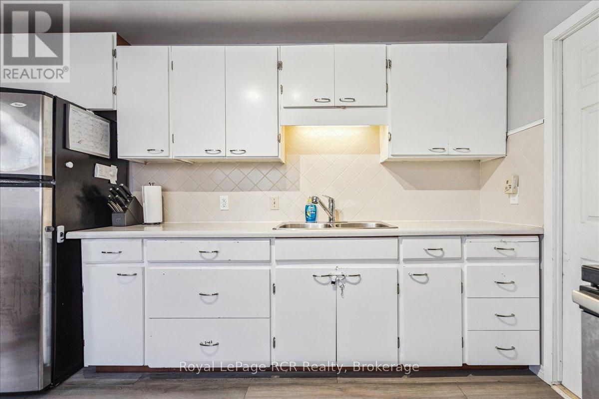 1368 6th Avenue W, Owen Sound, Ontario  N4K 5H4 - Photo 15 - X12892922