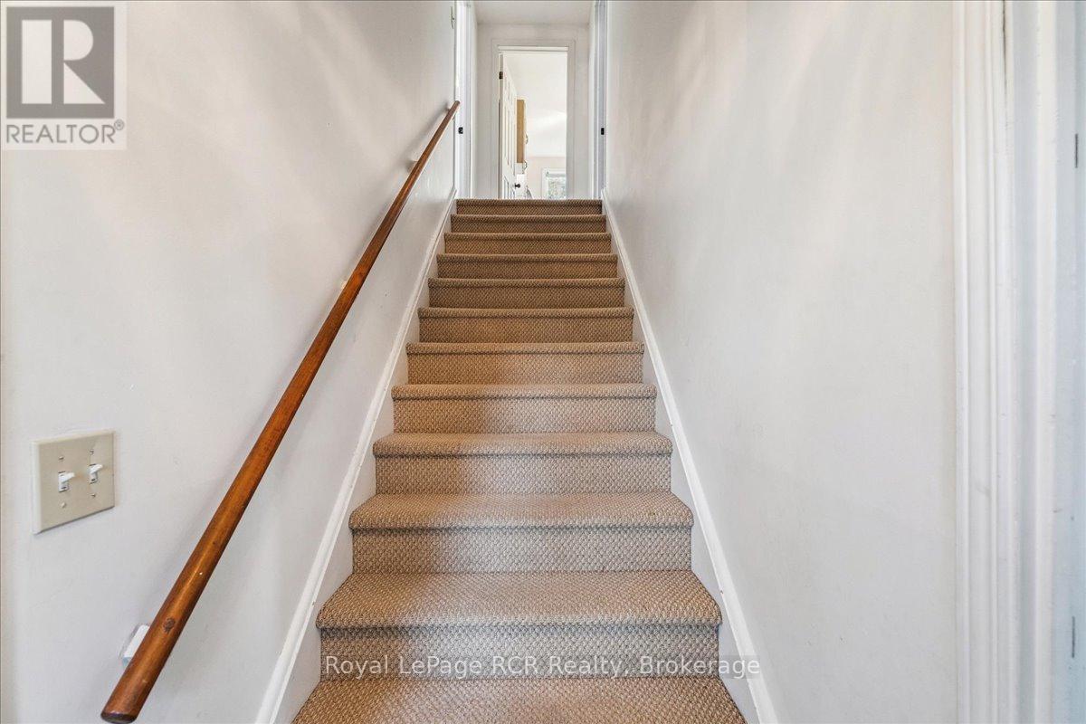 1368 6th Avenue W, Owen Sound, Ontario  N4K 5H4 - Photo 23 - X12892922