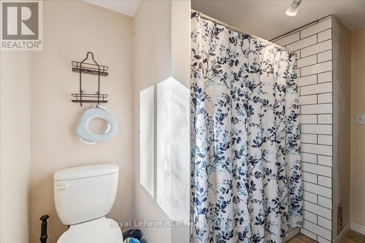 1368 6th Avenue W, Owen Sound, Ontario  N4K 5H4 - Photo 33 - X12892922