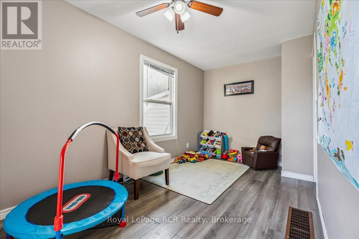 1368 6th Avenue W, Owen Sound, Ontario  N4K 5H4 - Photo 6 - X12892922