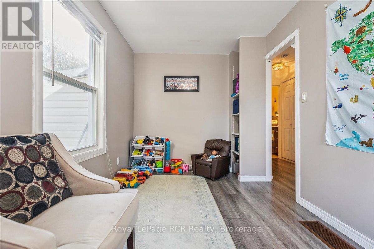 1368 6th Avenue W, Owen Sound, Ontario  N4K 5H4 - Photo 8 - X12892922