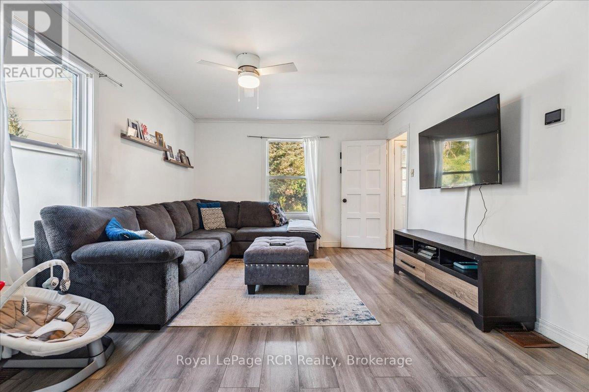 1368 6th Avenue W, Owen Sound, Ontario  N4K 5H4 - Photo 9 - X12892922