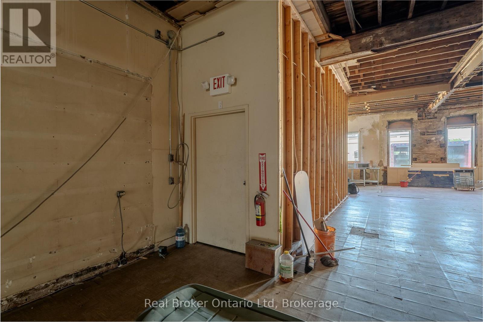 937 2nd Avenue E, Owen Sound, Ontario  N4K 2H5 - Photo 19 - X12893040