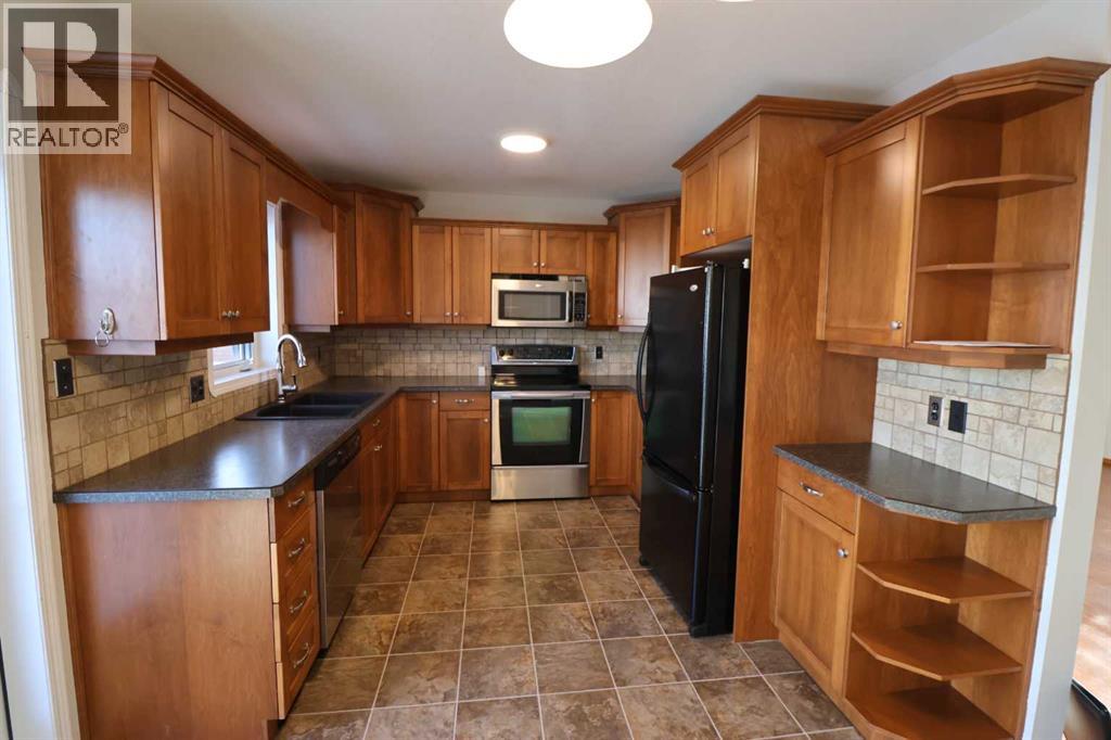 5407 39 Avenue S, Taber, Alberta  T1G 1B9 - Photo 4 - A2276297