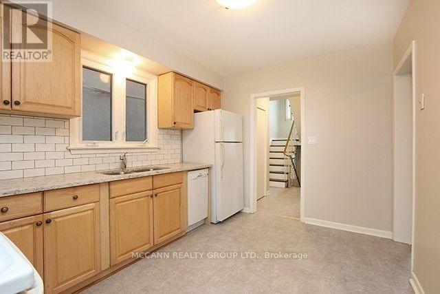 87 Bowood Avenue, Toronto, Ontario  M4N 1Y3 - Photo 8 - C12892962