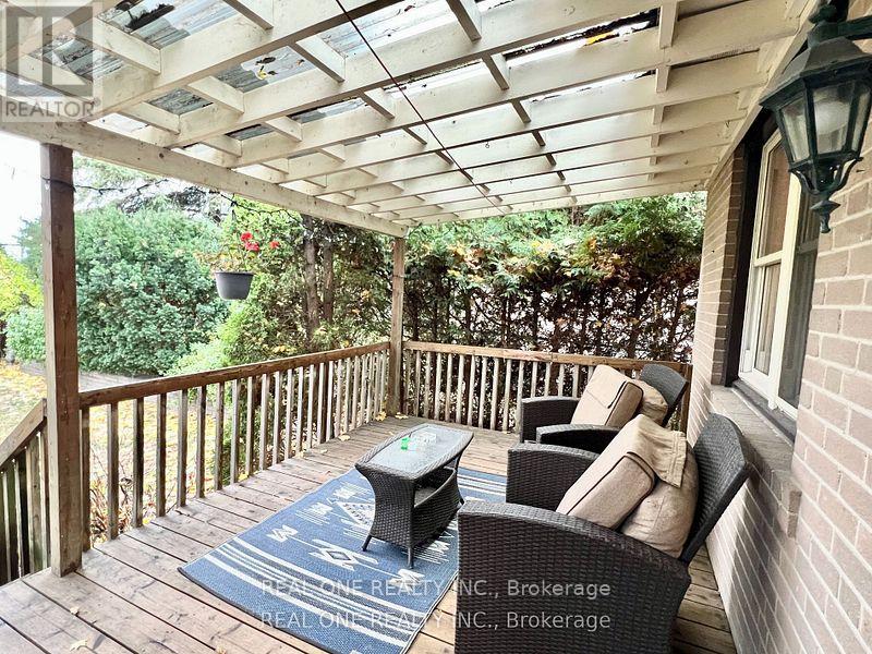 6 Fairhill Crescent, Toronto, Ontario  M3A 1N6 - Photo 18 - C12892994