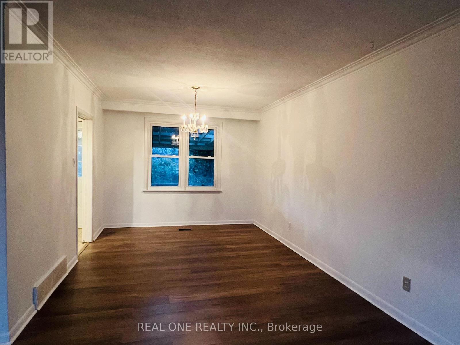 6 Fairhill Crescent, Toronto, Ontario  M3A 1N6 - Photo 5 - C12892994