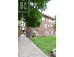 11 - 20 ROSELAWN AVENUE, Toronto, Ontario