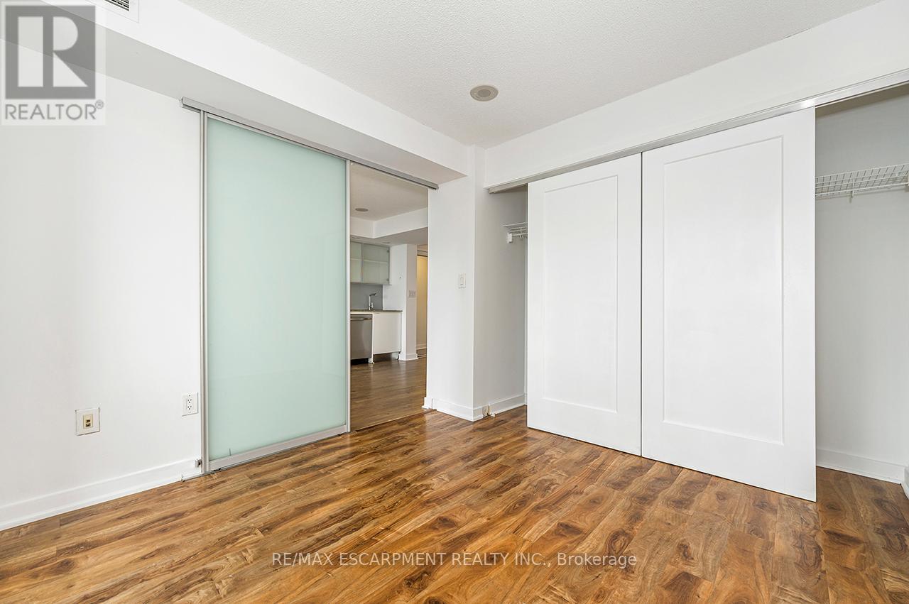 2501 - 25 Telegram Mews, Toronto, Ontario  M5V 3Z1 - Photo 24 - C12893010