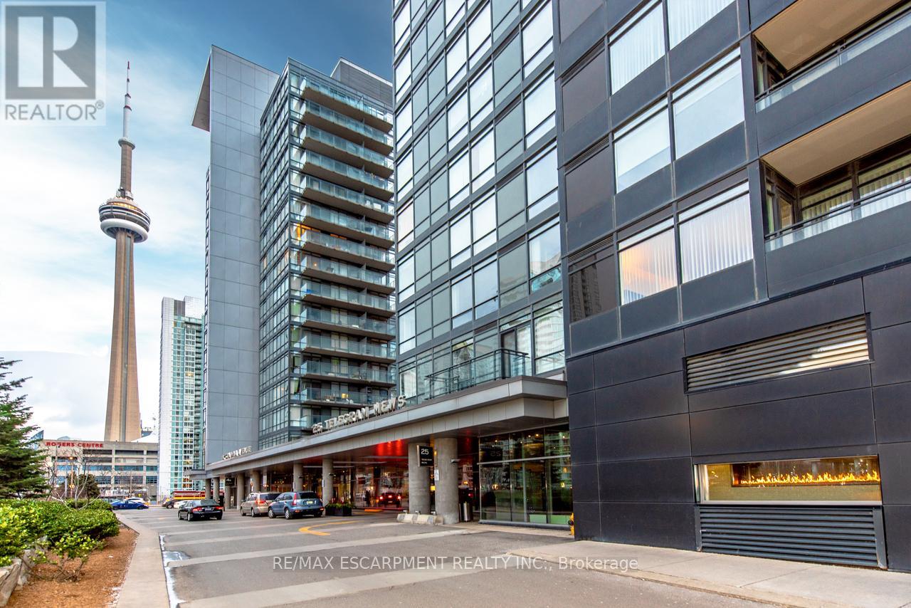 2501 - 25 Telegram Mews, Toronto, Ontario  M5V 3Z1 - Photo 31 - C12893010