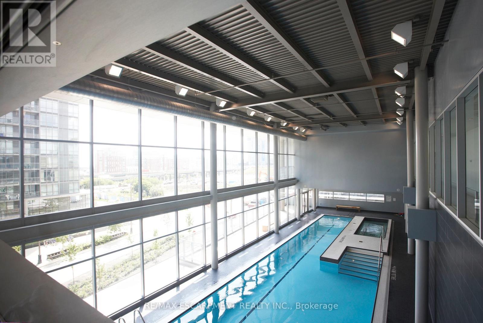 2501 - 25 Telegram Mews, Toronto, Ontario  M5V 3Z1 - Photo 32 - C12893010