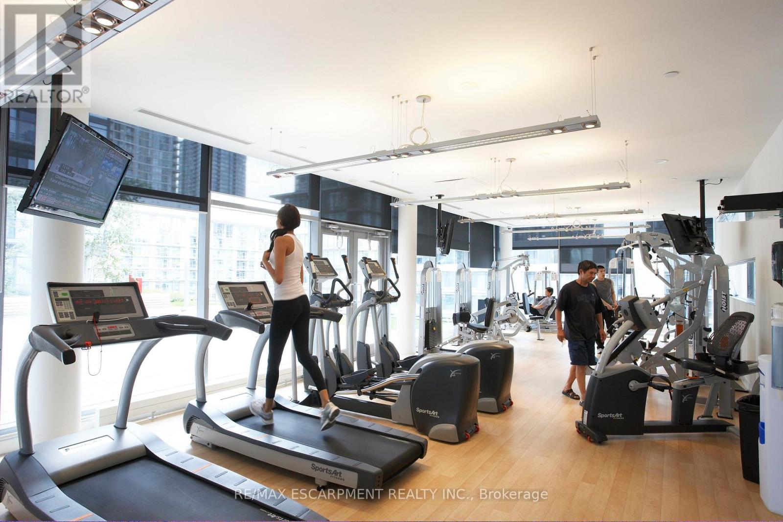 2501 - 25 Telegram Mews, Toronto, Ontario  M5V 3Z1 - Photo 33 - C12893010