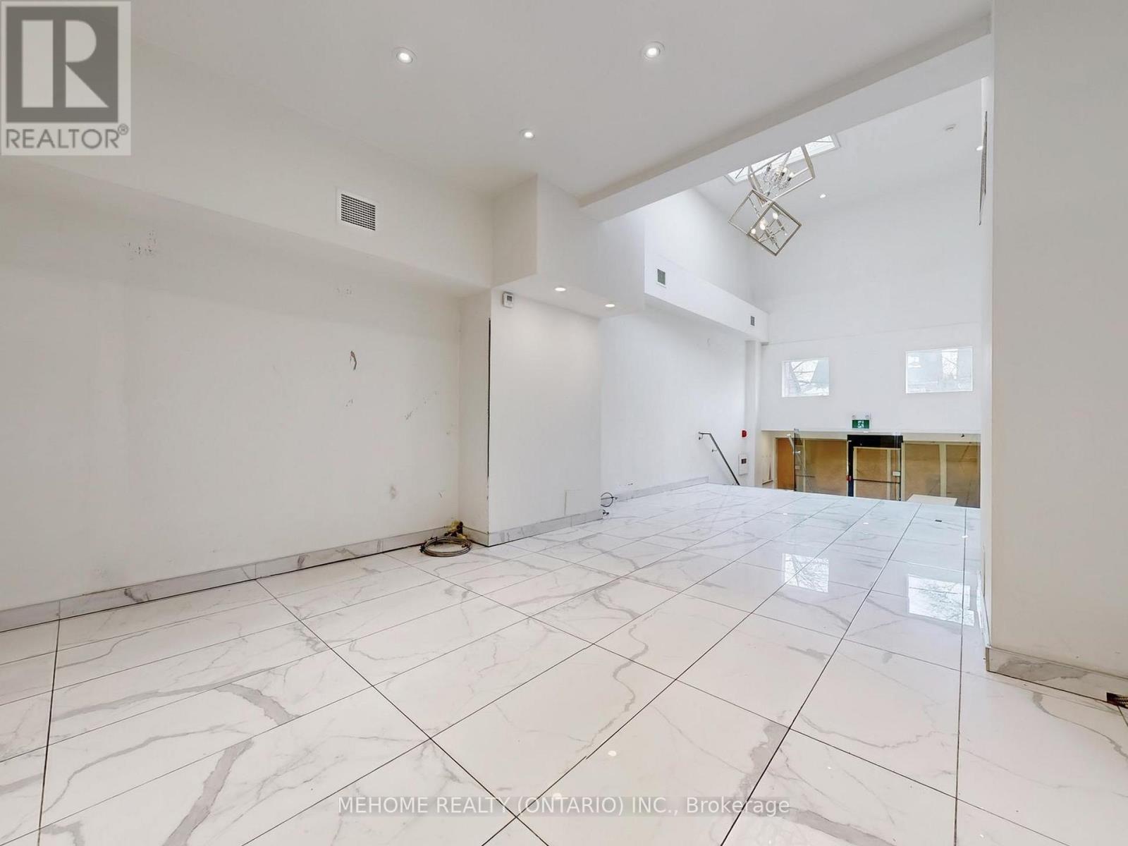 406 Summerhill Avenue, Toronto, Ontario  M4W 2B4 - Photo 12 - C12893076