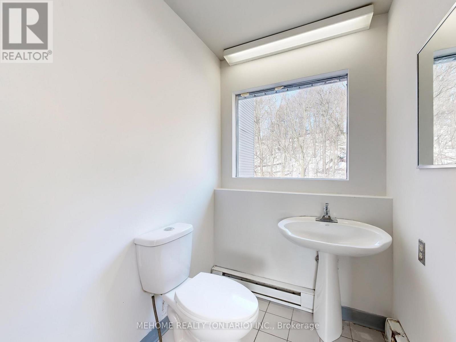 406 Summerhill Avenue, Toronto, Ontario  M4W 2B4 - Photo 26 - C12893076