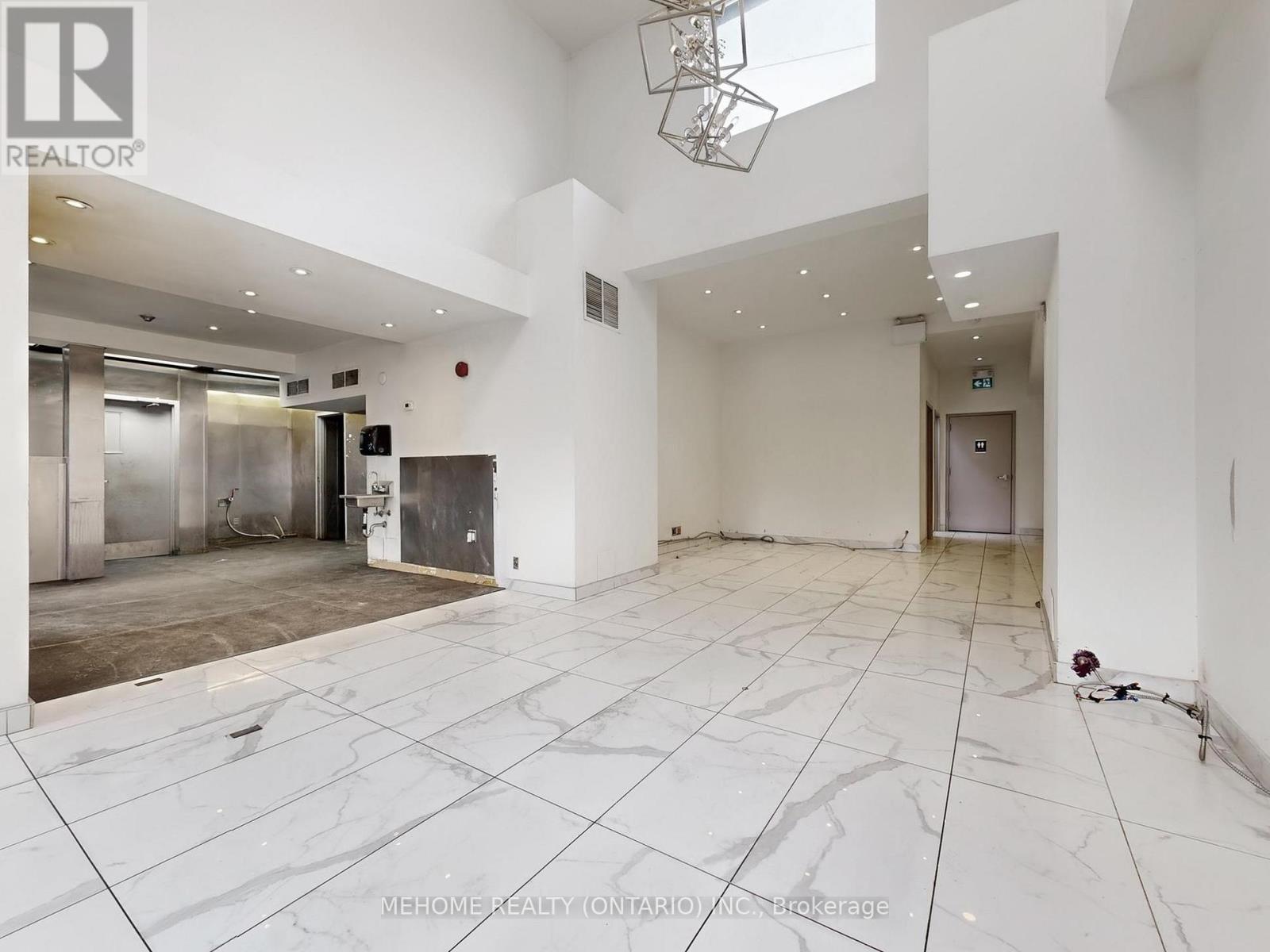 406 Summerhill Avenue, Toronto, Ontario  M4W 2B4 - Photo 6 - C12893076