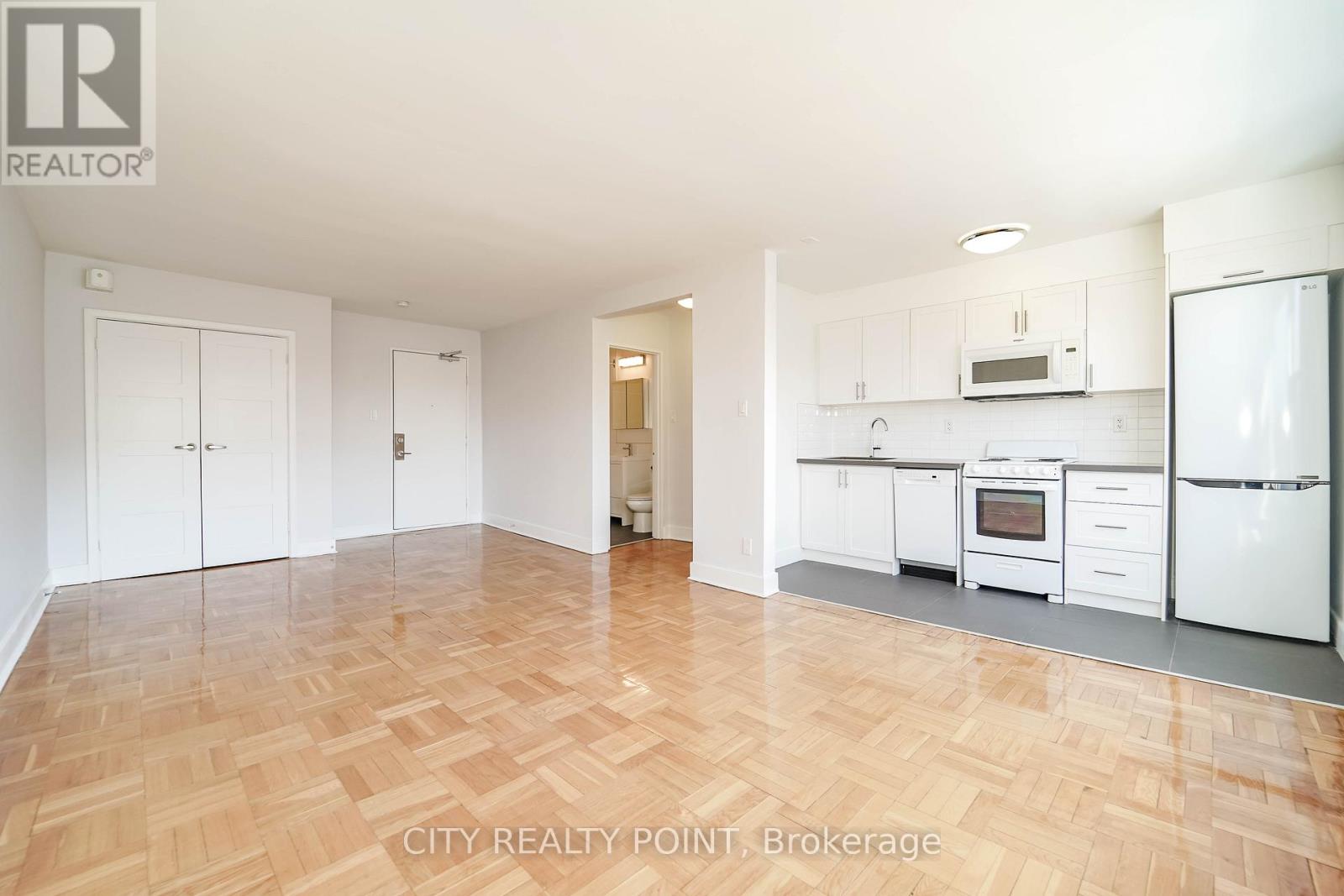 402 - 1545 Bathurst Street, Toronto, Ontario  M5P 3H6 - Photo 3 - C12893078