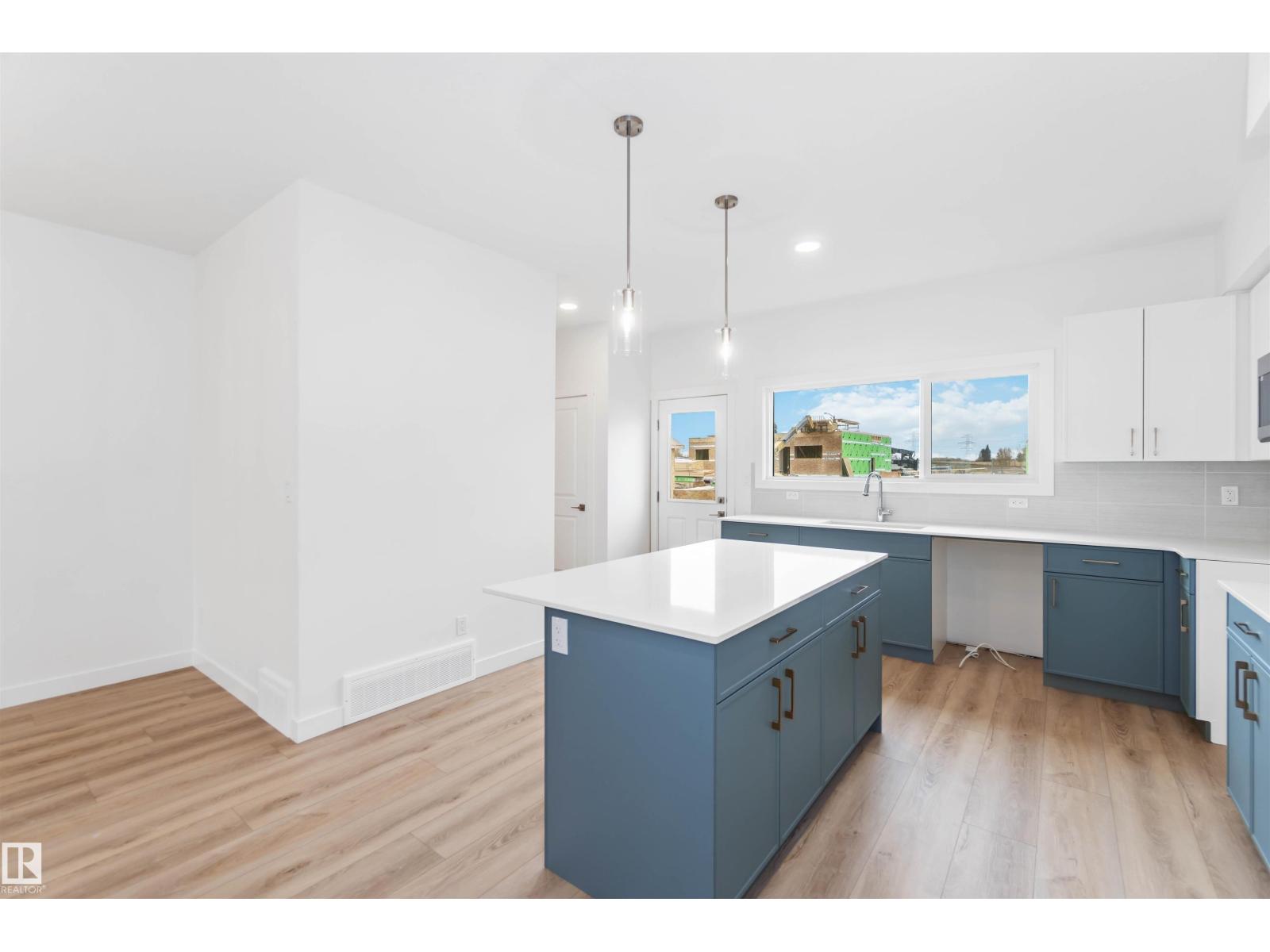 1013 Aster Bv Nw, Edmonton, Alberta  T6T 2W8 - Photo 10 - E4469491