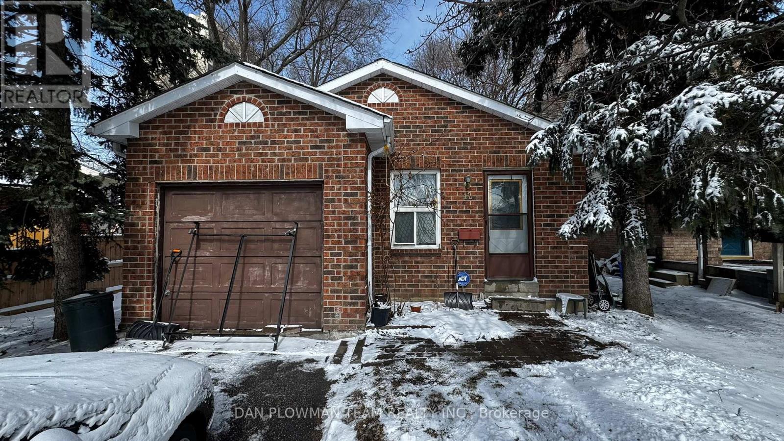 42 Plumridge Court, Ajax, Ontario  L1S 3Z8 - Photo 1 - E12893020