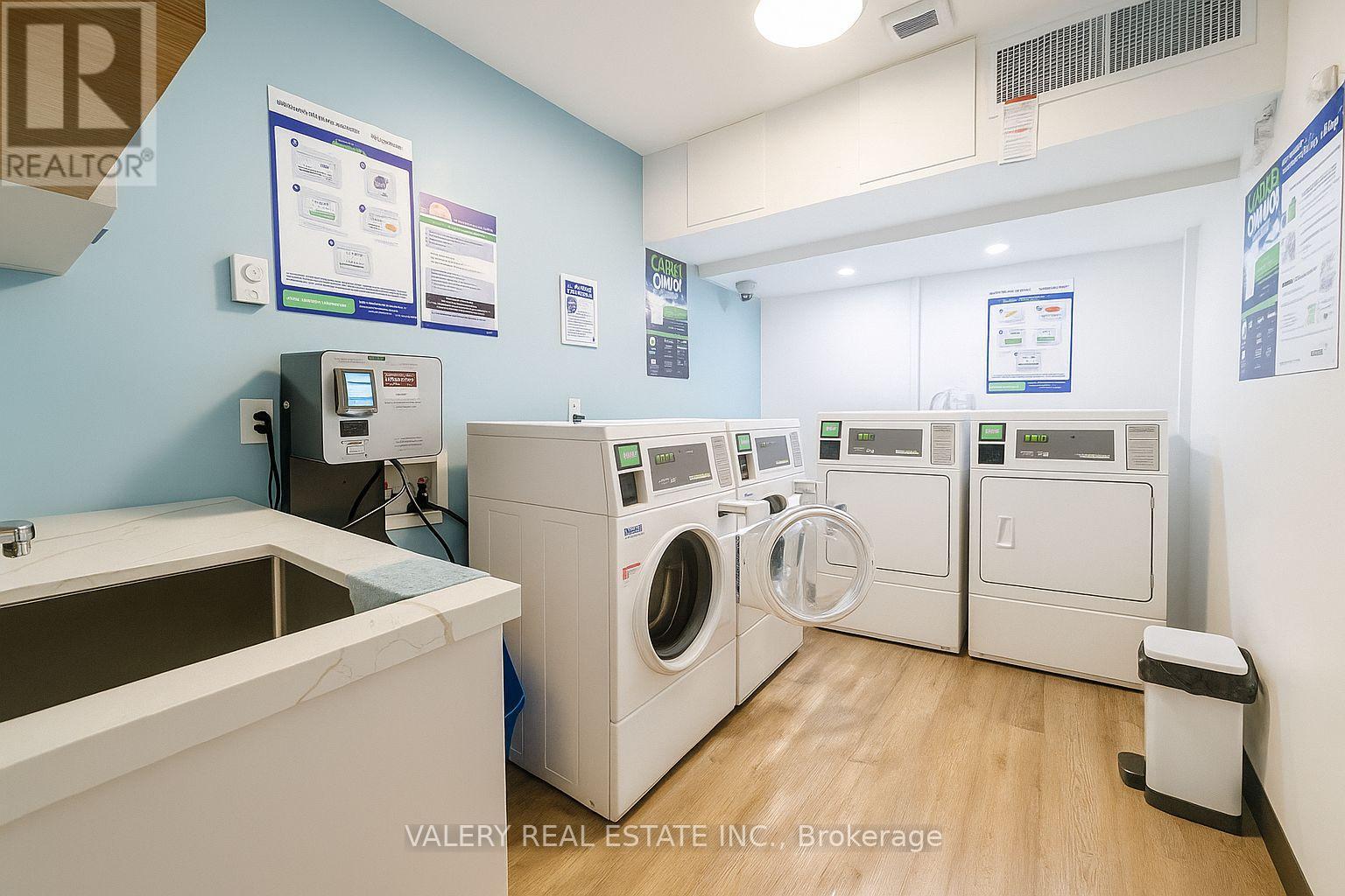 109 - 111 Cosburn Avenue, Toronto, Ontario  M4J 2L1 - Photo 6 - E12893062